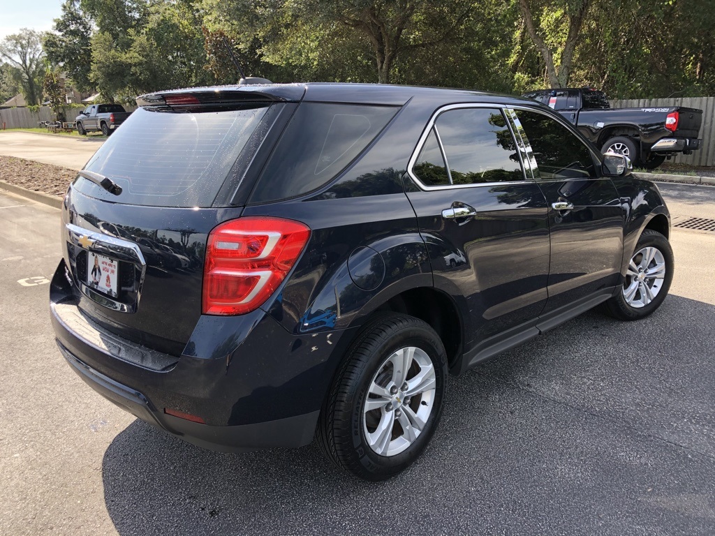 Pre-Owned 2017 Chevrolet Equinox LS FWD 4D Sport Utility