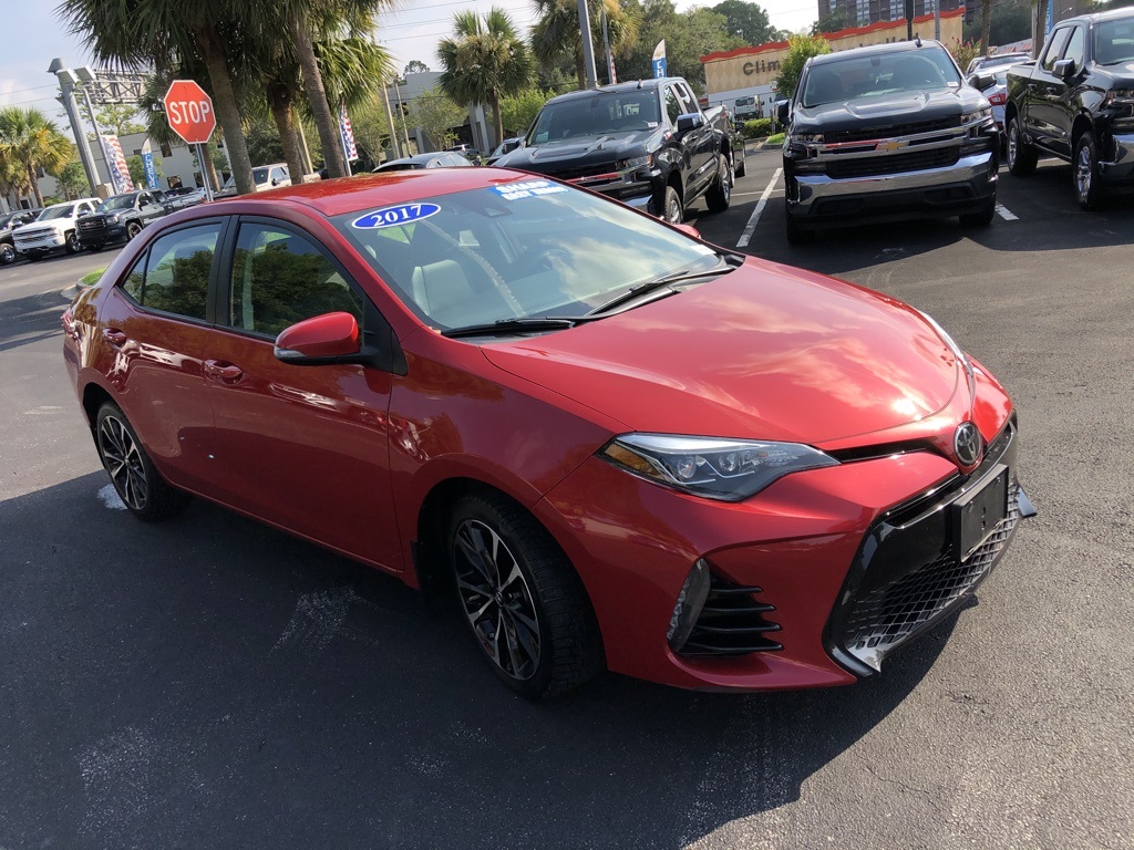 Pre-Owned 2017 Toyota Corolla SE FWD 4D Sedan